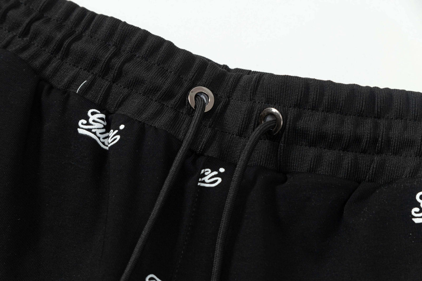 Pantalones cortos con estampado de letras