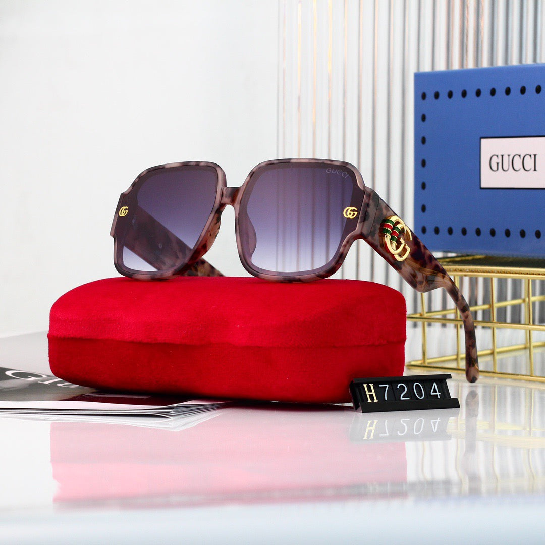 Gafas de sol de gran tamaño y montura completa de moda