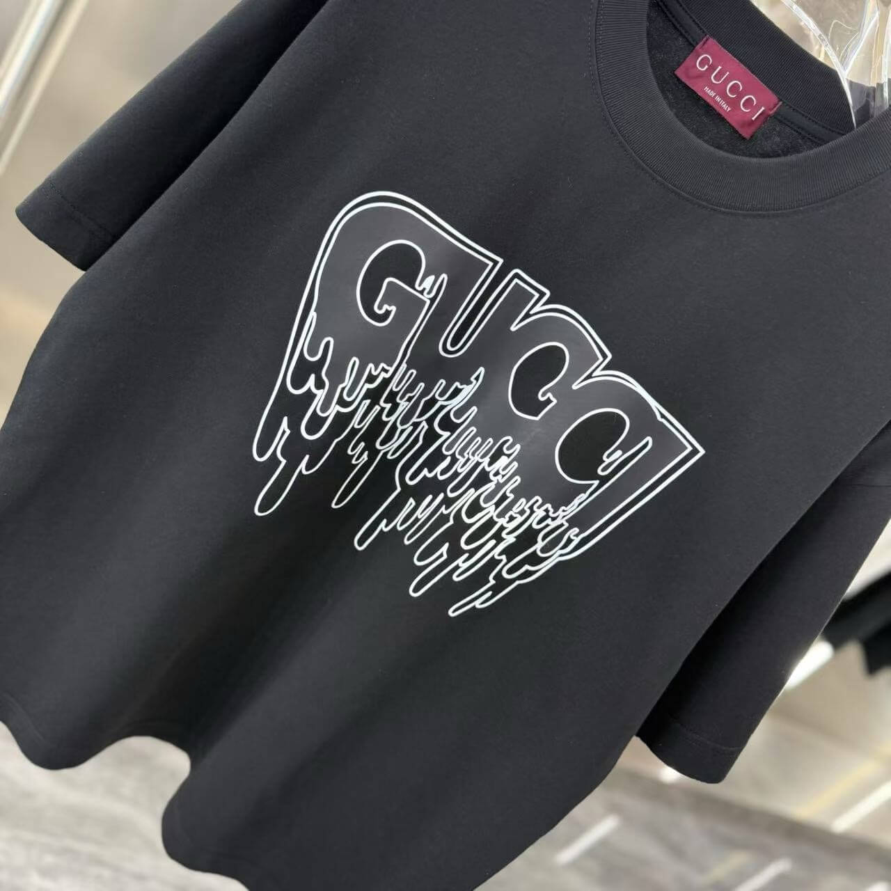 Camiseta con estampado de moda