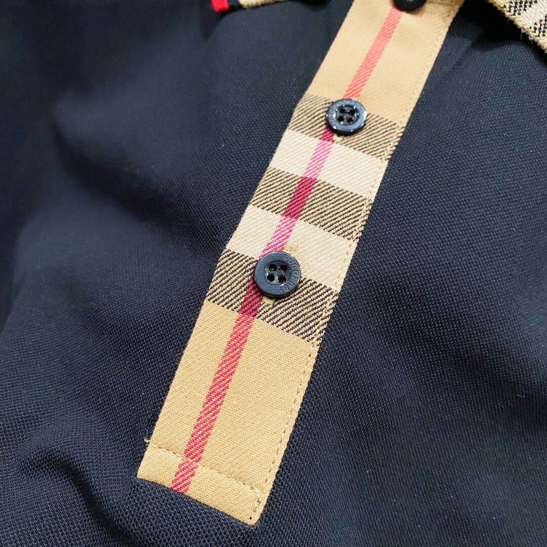 Camiseta polo con cuello a cuadros