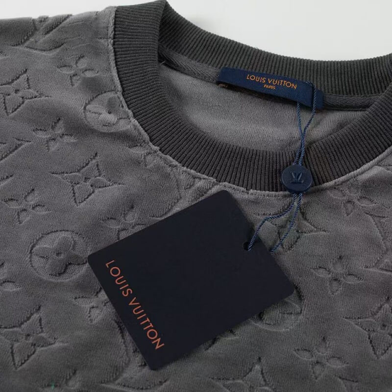 T-shirt classique imprimé en relief sur toute la surface