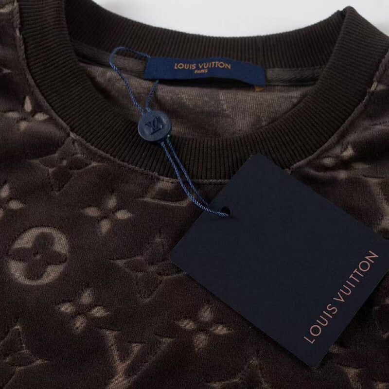 T-shirt classique imprimé en relief sur toute la surface
