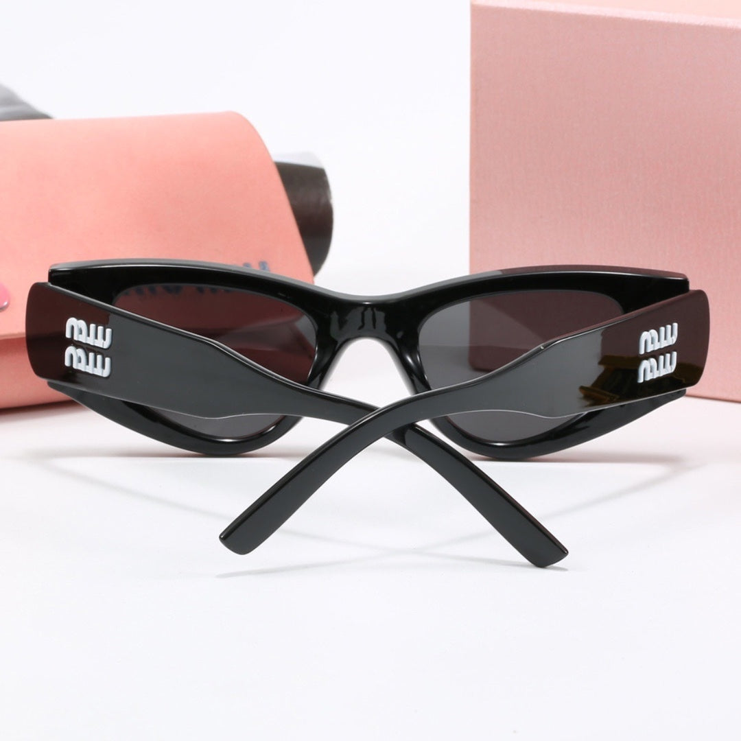 Lunettes de soleil œil de chat modernes et élégantes