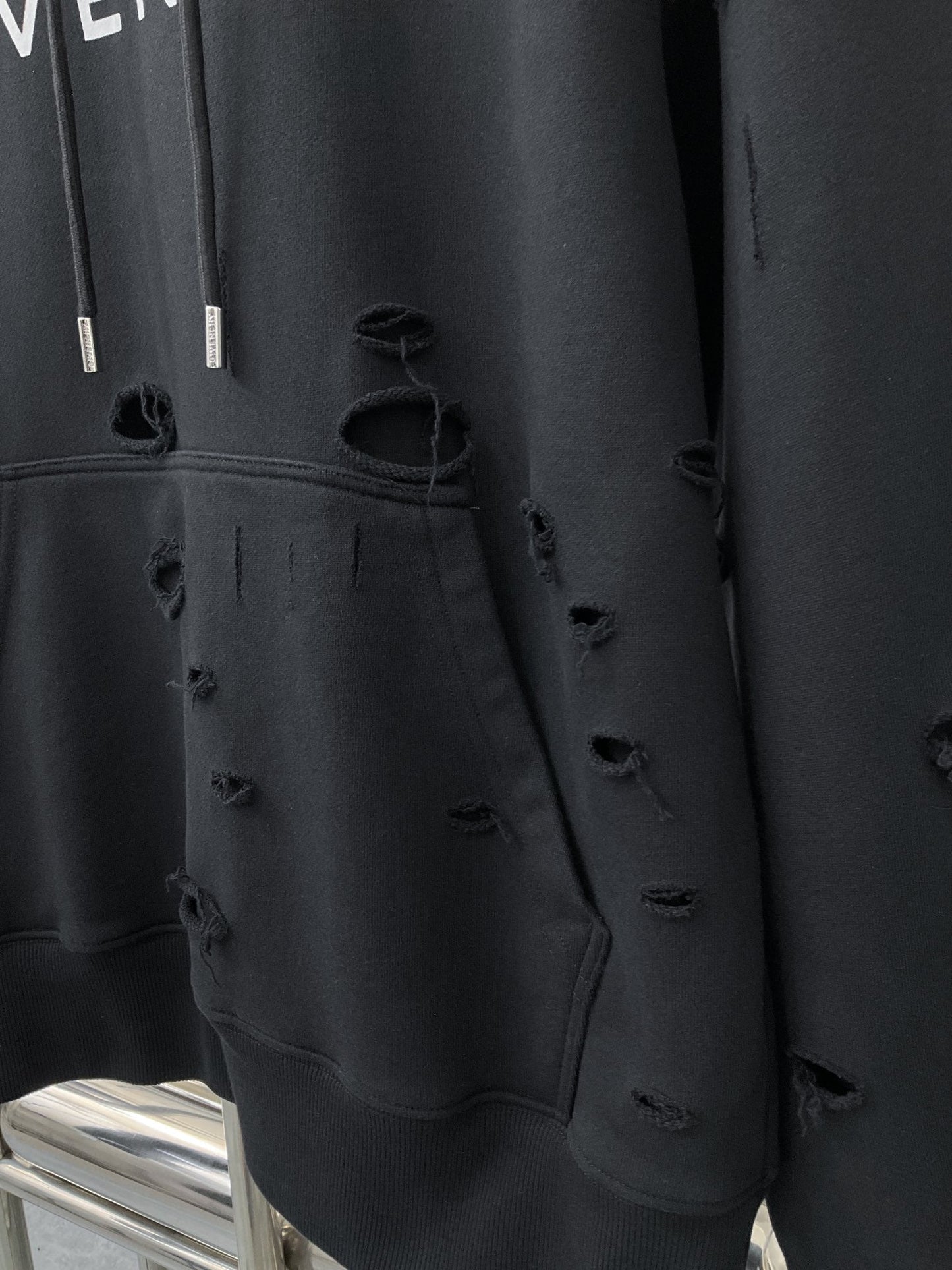 Sudadera con capucha de corte doble