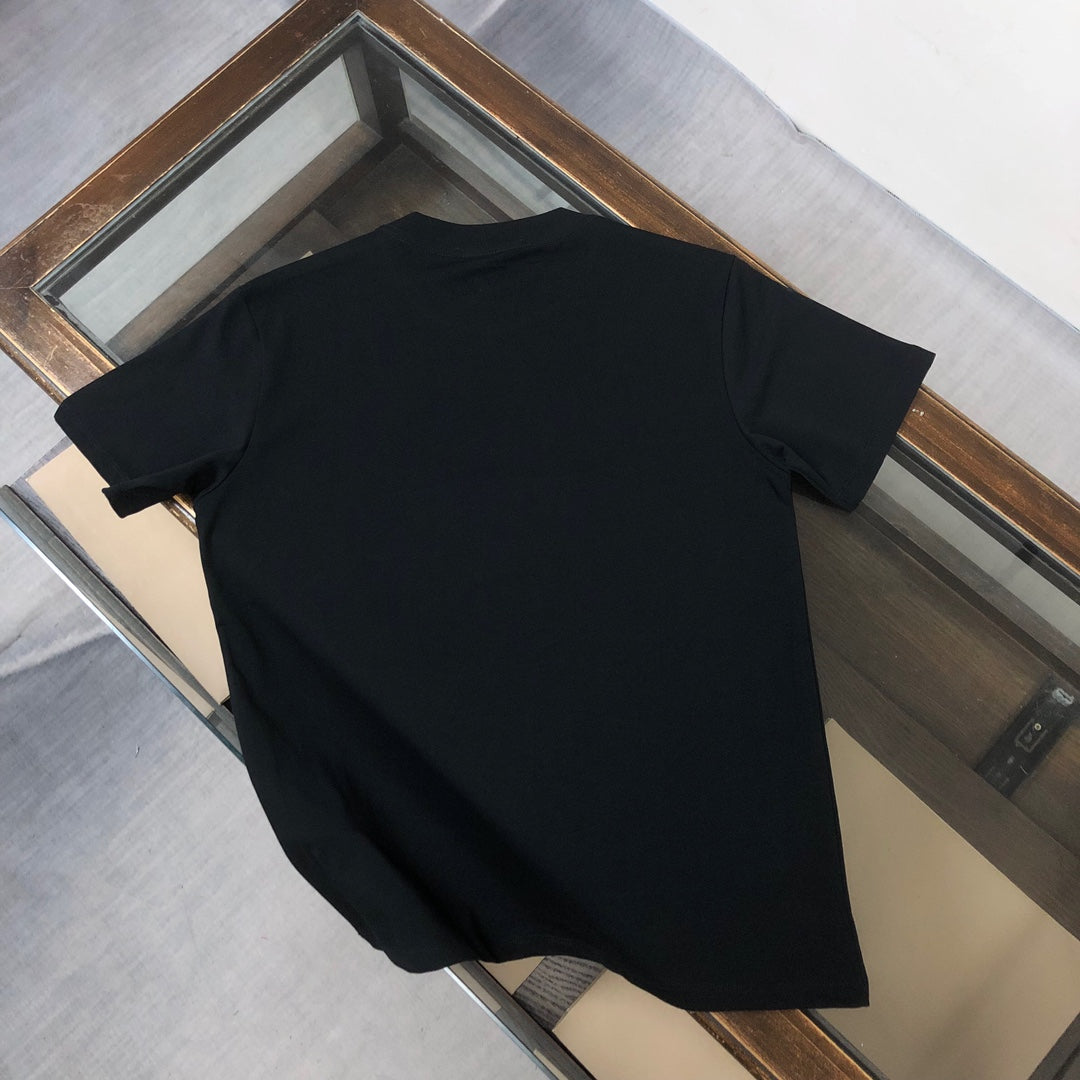 Camiseta con estampado de dibujos animados de Saturno