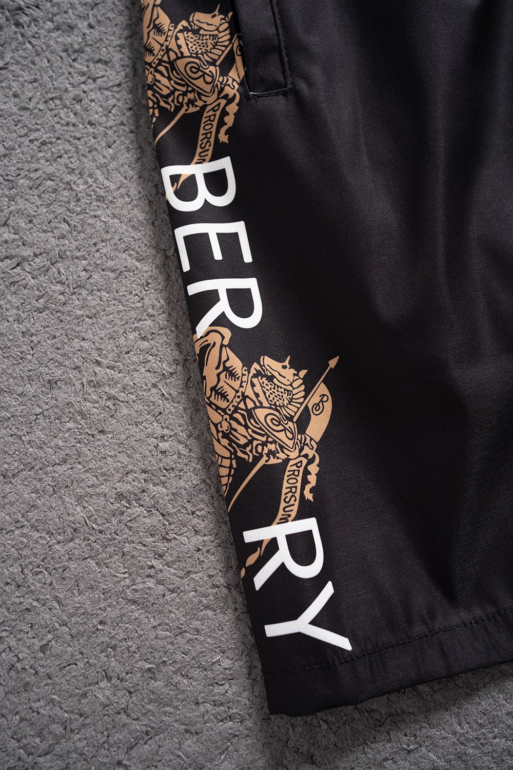 Pantalones cortos de playa War Horse