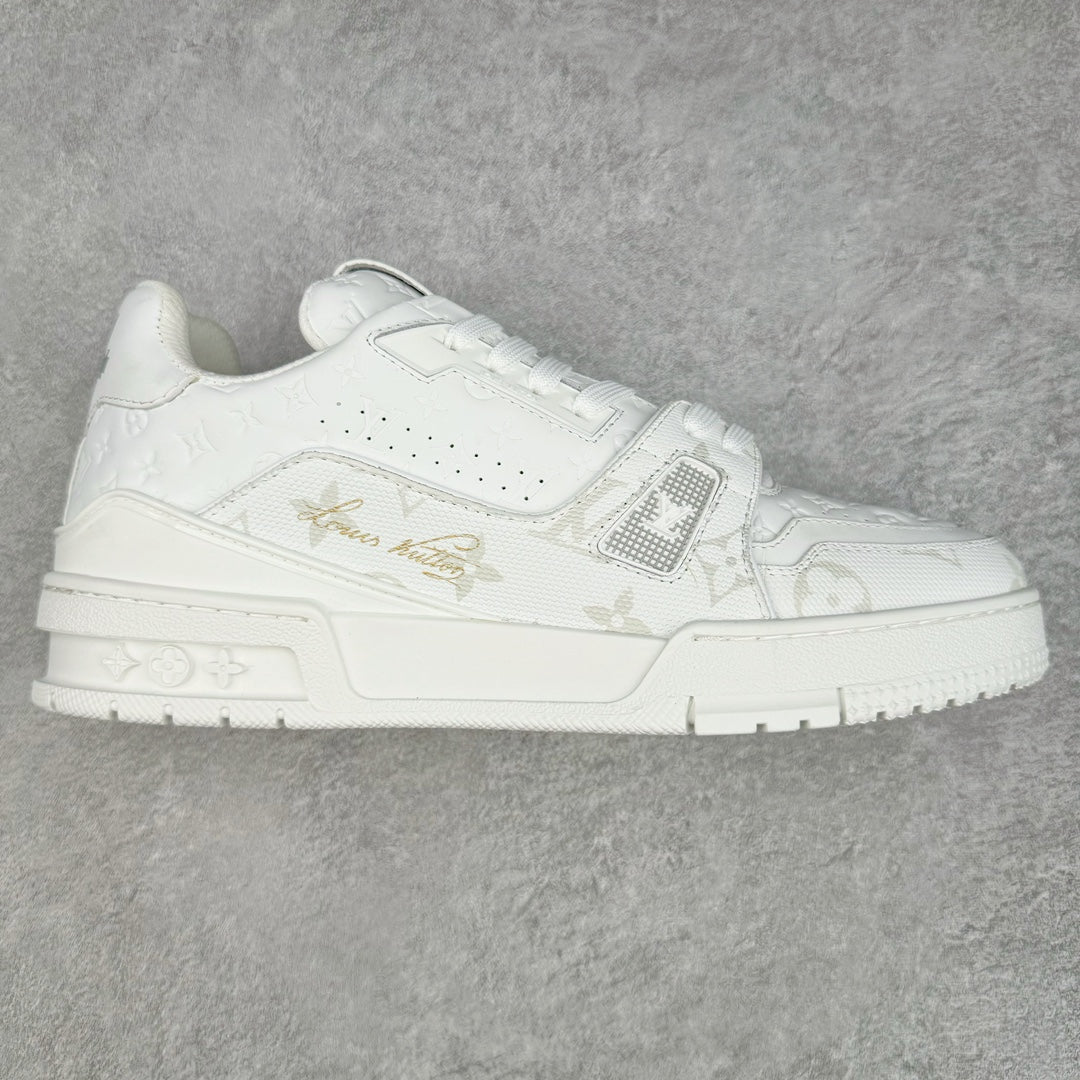 Chaussures classiques blanches