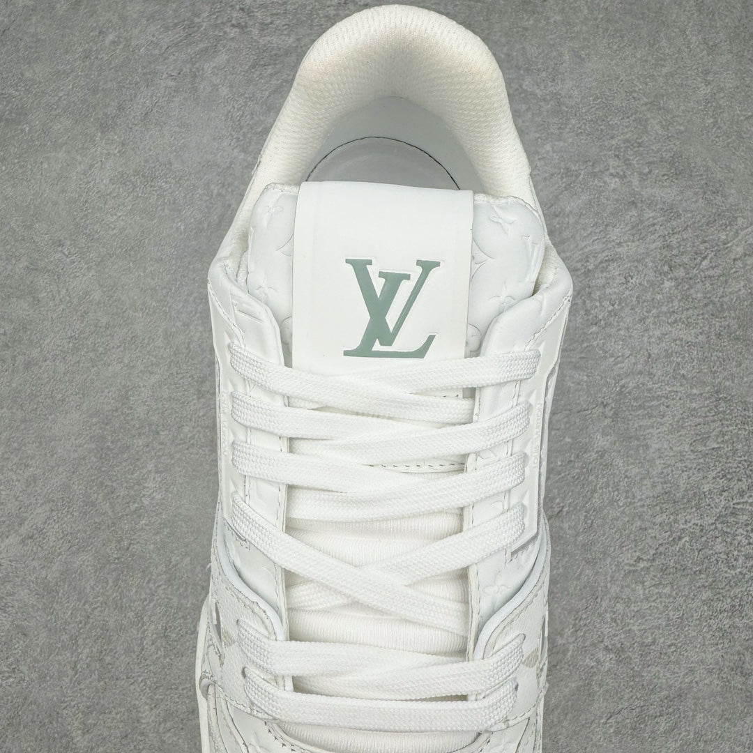 Chaussures classiques blanches