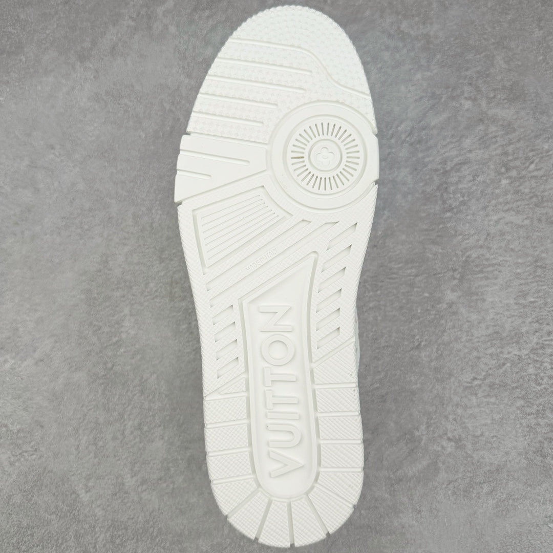 Chaussures classiques blanches
