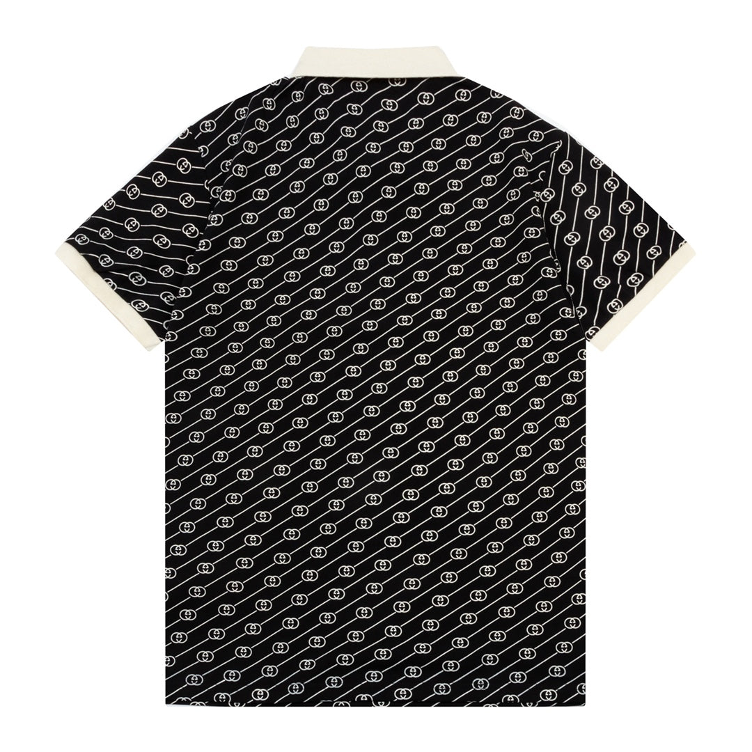 Polo clásico con estampado gráfico