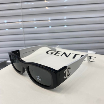 Lunettes de soleil rétro à petite monture assortie