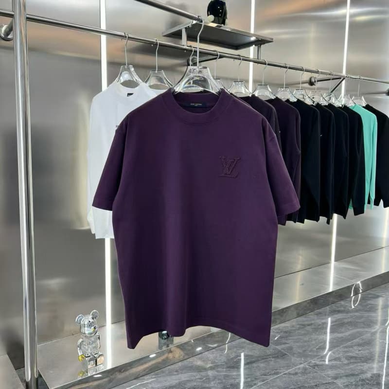 Small Front&Large Back Embroidered T-shirt