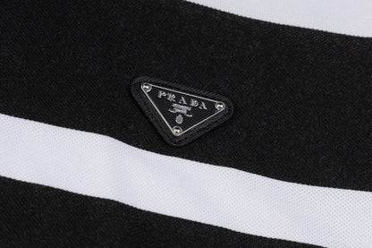 Polo à rayures et coutures