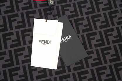 T-shirt imprimé lettre « F » sur toute la surface