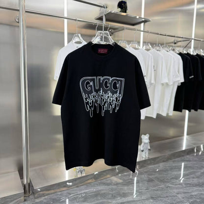 Camiseta con estampado de moda
