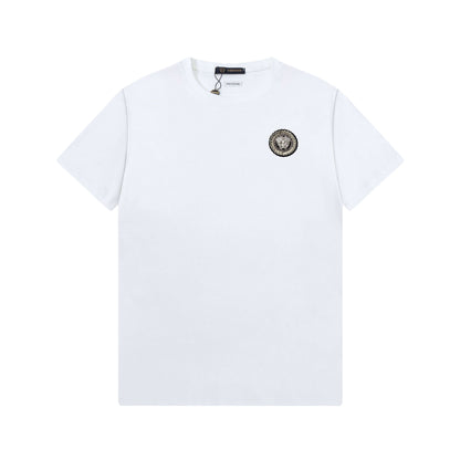 T-shirt brodé avec visage humain
