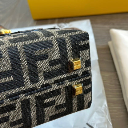 Mini sac rétro à grandes lettres