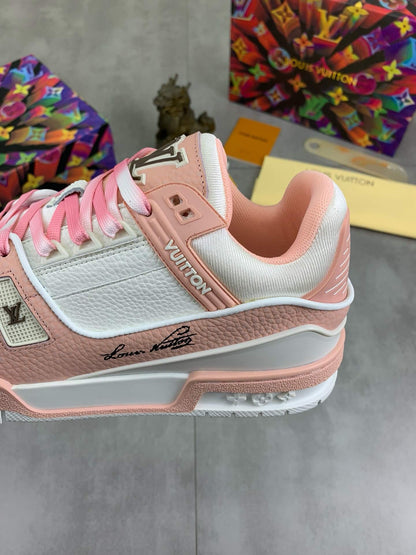 Zapatillas con cordones rosas