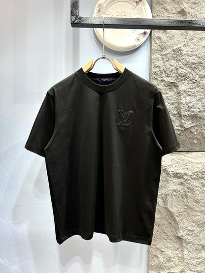 Camiseta con estampado tridimensional