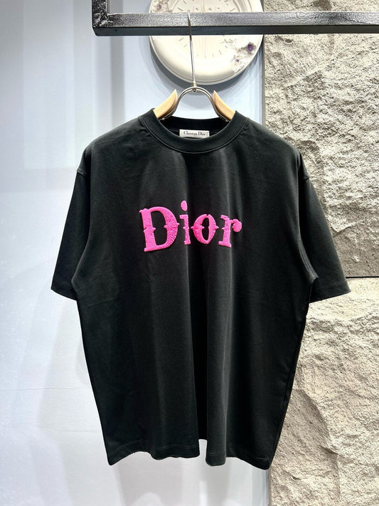 Camiseta con letras de espuma