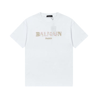 Camiseta con bordado de letras