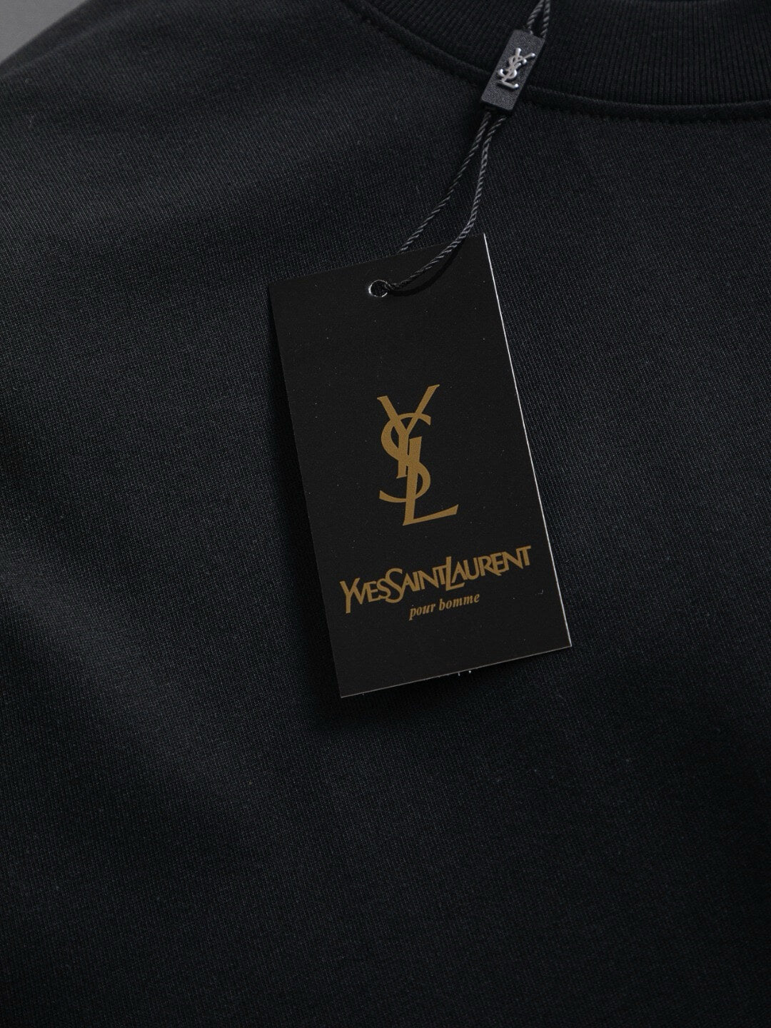 Nouveau t-shirt brodé
