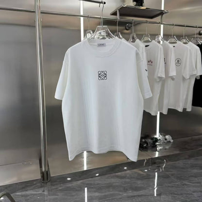 T-shirt au design unique gravé au laser