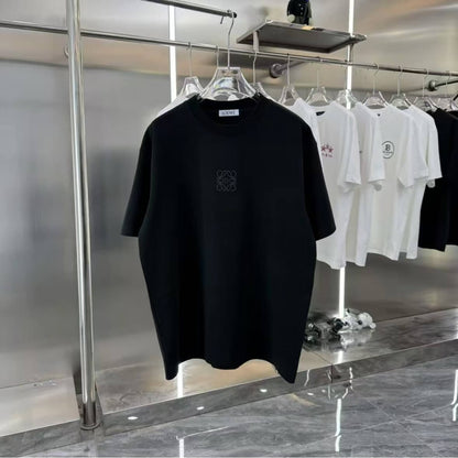 T-shirt au design unique gravé au laser