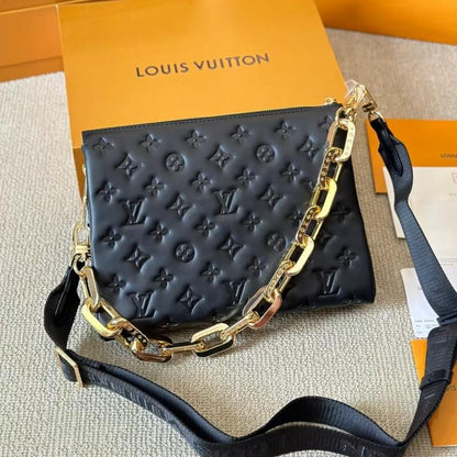 Bolso bandolera PM de piel de cordero en negro puro