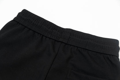 Short brodé à plusieurs lettres