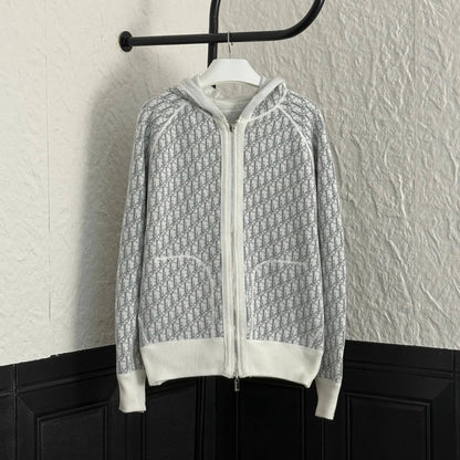 All-over Print & Minimalist Reversible Jacket