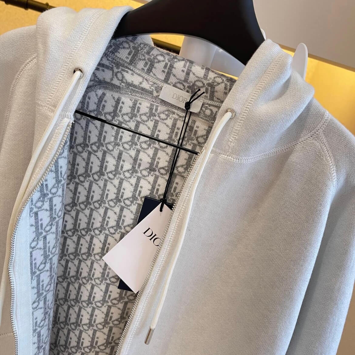 All-over Print & Minimalist Reversible Jacket