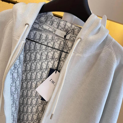 All-over Print & Minimalist Reversible Jacket