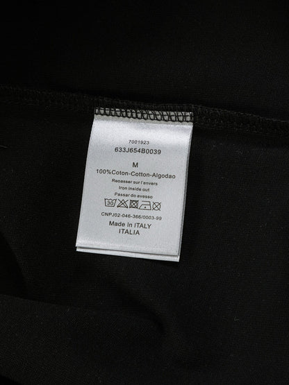Camiseta con bordado flocado