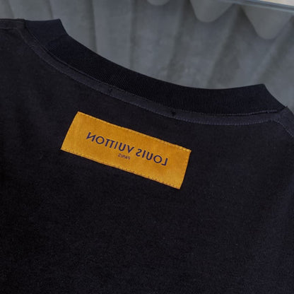 Camiseta con collar clásico