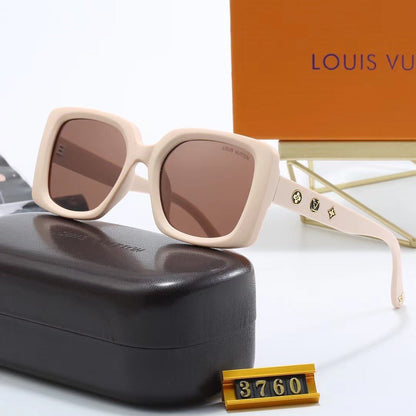 Gafas de sol retro con montura cuadrada