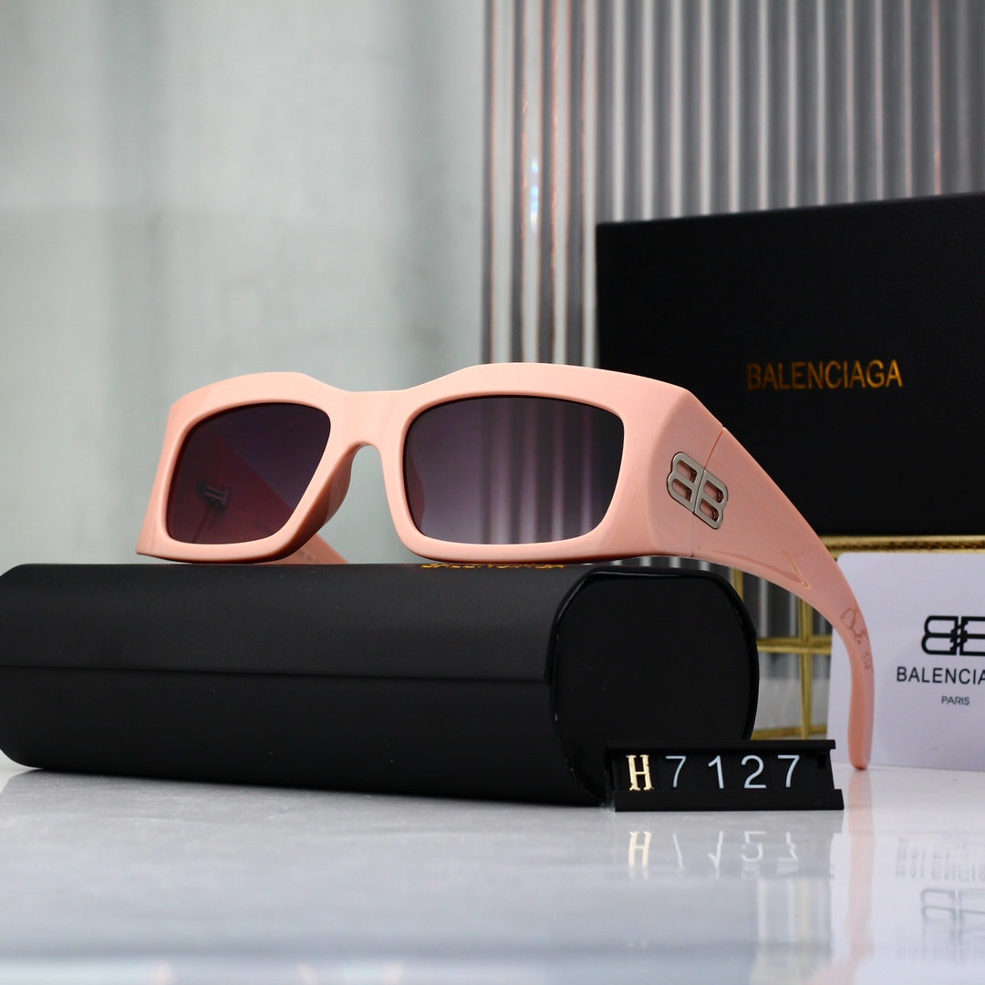 Lunettes de soleil rétro enveloppantes