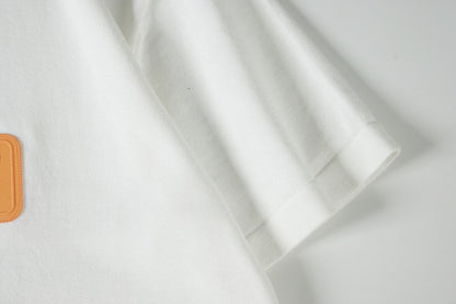 T-shirt à motif en relief