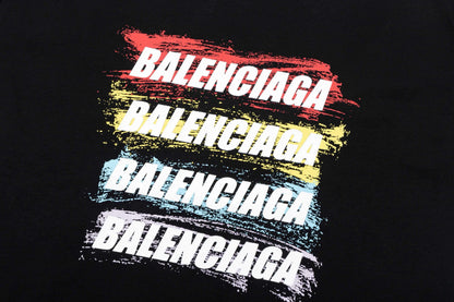 Camiseta con estampado de colores