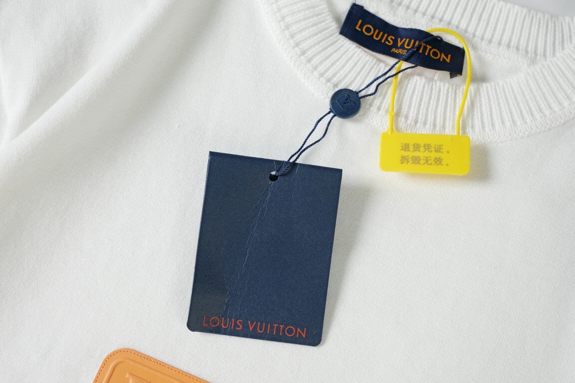 T-shirt à motif en relief