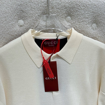 Polo con cuello transpirable