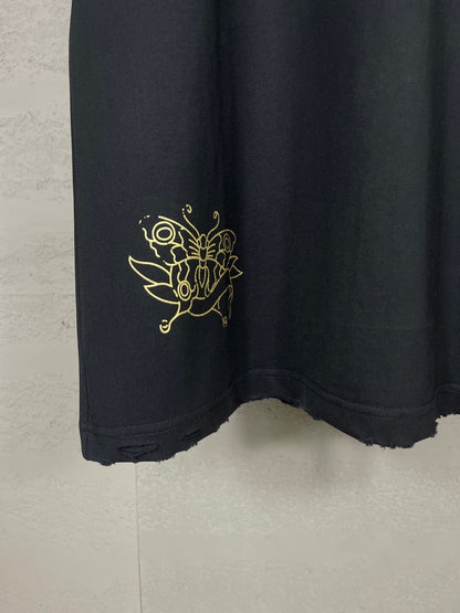 Camiseta con diamantes de imitación destruidos en la parte delantera y trasera