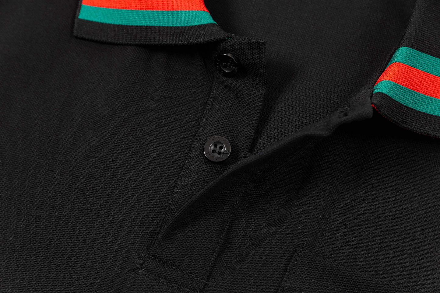 Polo de rayas con escote