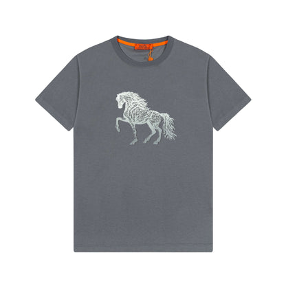 Camiseta con bordado de caballo delicado