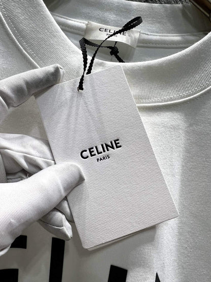 Camiseta con estampado de letras clásicas
