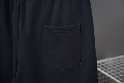 Pantalones cortos con apliques de pétalos