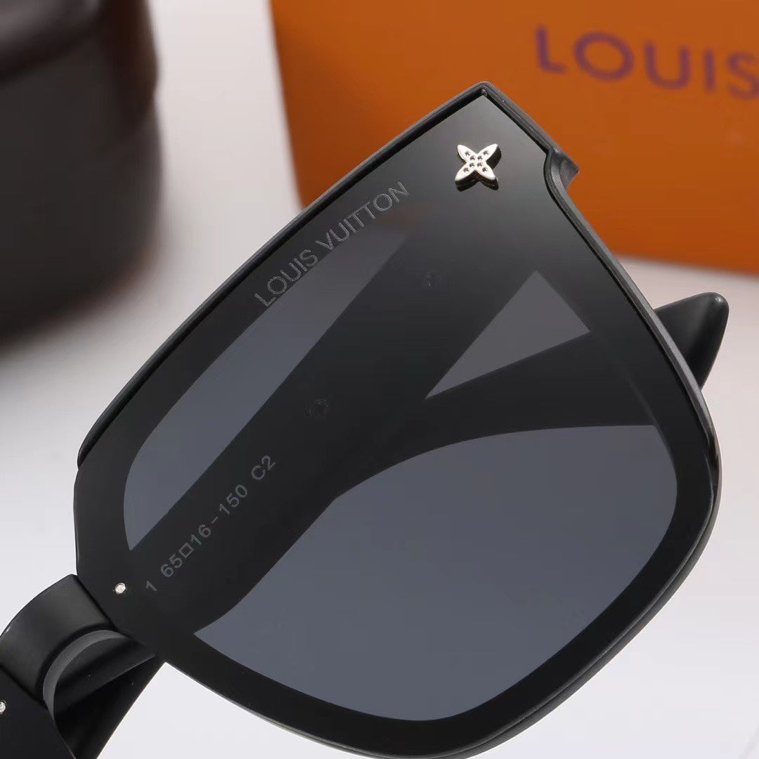 Lunettes de soleil surdimensionnées à monture intégrale
