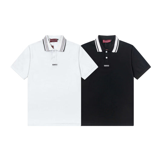 Polo avec lettres sur la poitrine