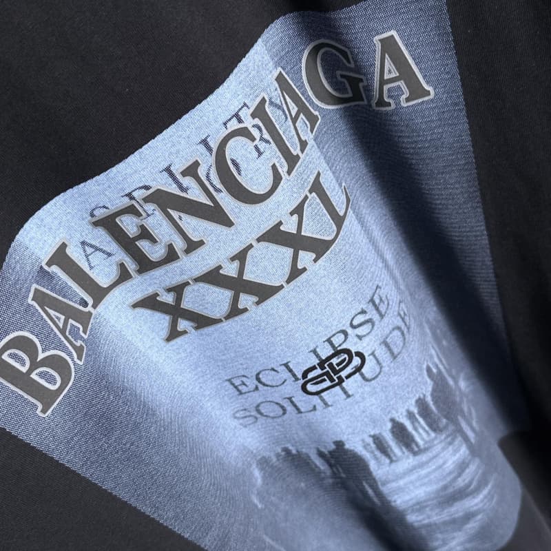 T-shirt Silent Shadow