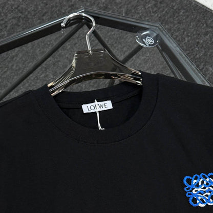 T-shirt à motif brodé classique